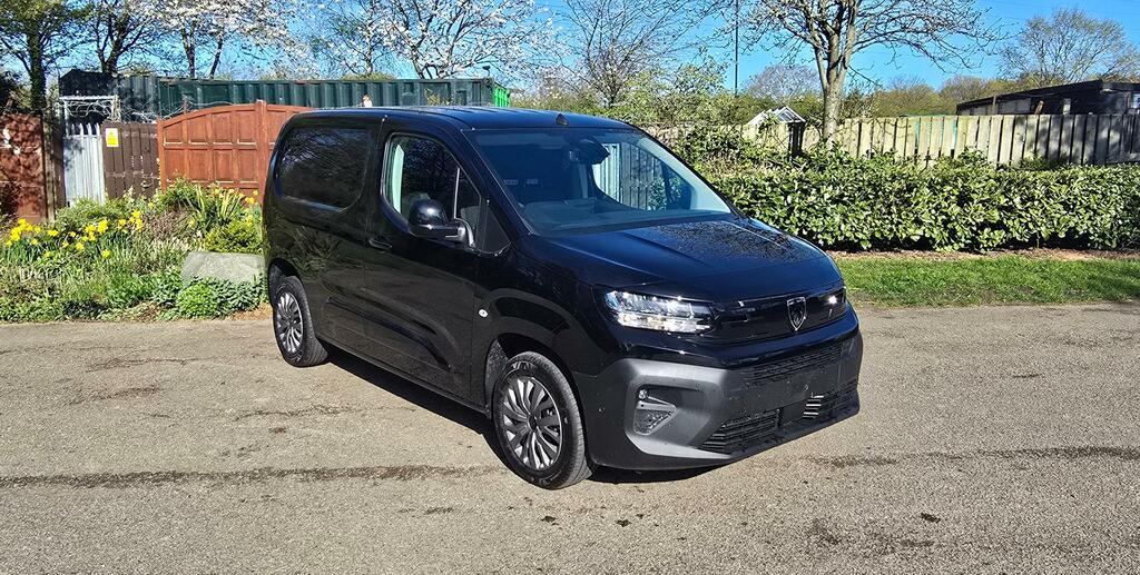 Peugeot Partner Partner Van M 1.5 Bluehdi 100 Asphalt Black