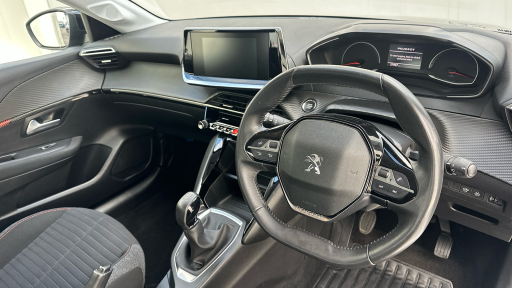 Peugeot 208 1.2 Puretech Active Premium Hatchback M NL22KKU Black #2
