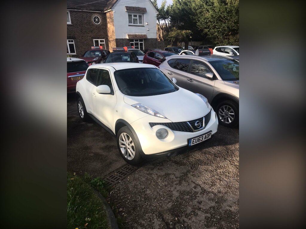 Nissan Juke 1.6 Acenta Suv Euro 5 Ss 117 EU63AOP White #2