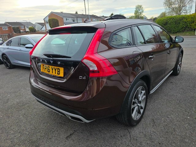 Volvo V60 Cross Country D4 Lux Nav Estate Brown #4