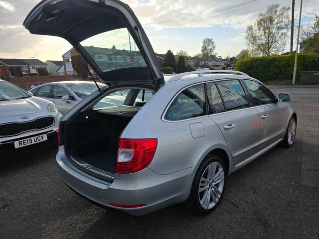 Skoda Superb Tdi Elegance Estate Silver #3