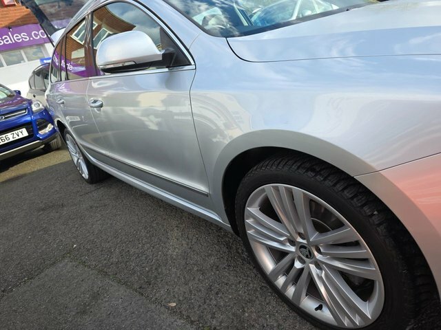 Skoda Superb Tdi Elegance Estate Silver #4