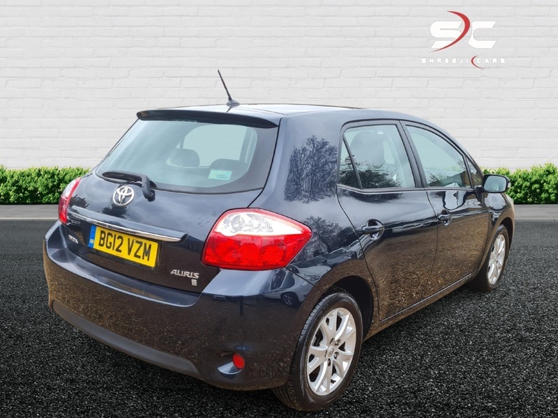 Toyota Auris Valvematic Colour Collection Grey #3