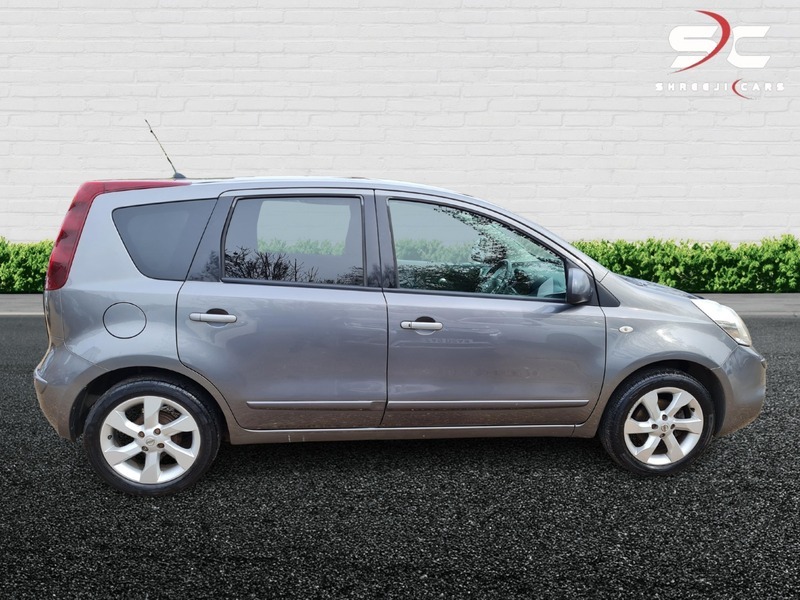 Nissan Note Tekna Grey #2