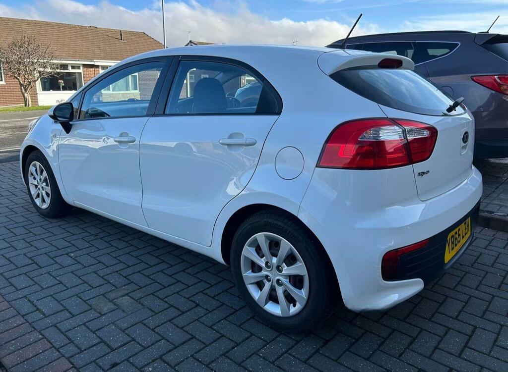 Kia RIO 1.25 1 Euro 6 YB65LZH White #4