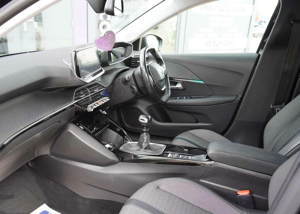 Peugeot 208 1.2 Puretech Allure Euro 6 Ss EX20BVU Black #2