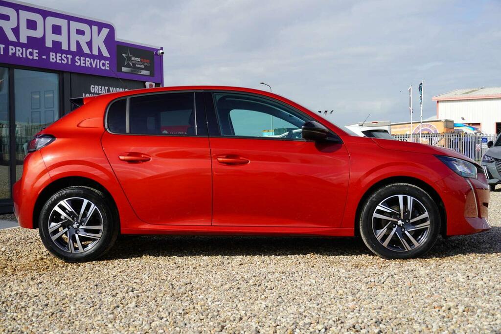 Peugeot 208 1.2 Puretech Allure Premium Euro 6 Ss MC73SXM Red #4