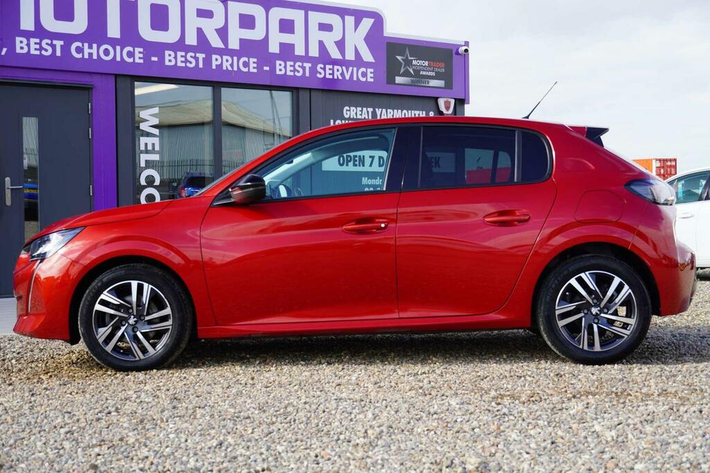 Peugeot 208 1.2 Puretech Allure Premium Euro 6 Ss MC73SXM Red #6
