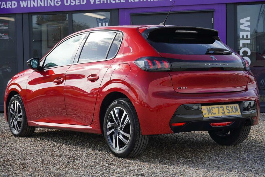 Peugeot 208 1.2 Puretech Allure Premium Euro 6 Ss Red