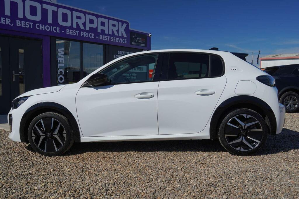 Peugeot 208 1.2 Puretech Gt Euro 6 Ss KO74XME White #6