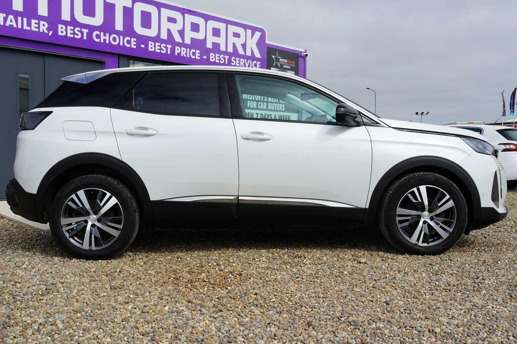 Peugeot 3008 1.2 Puretech Allure Euro 6 Ss SG22JYX White #4