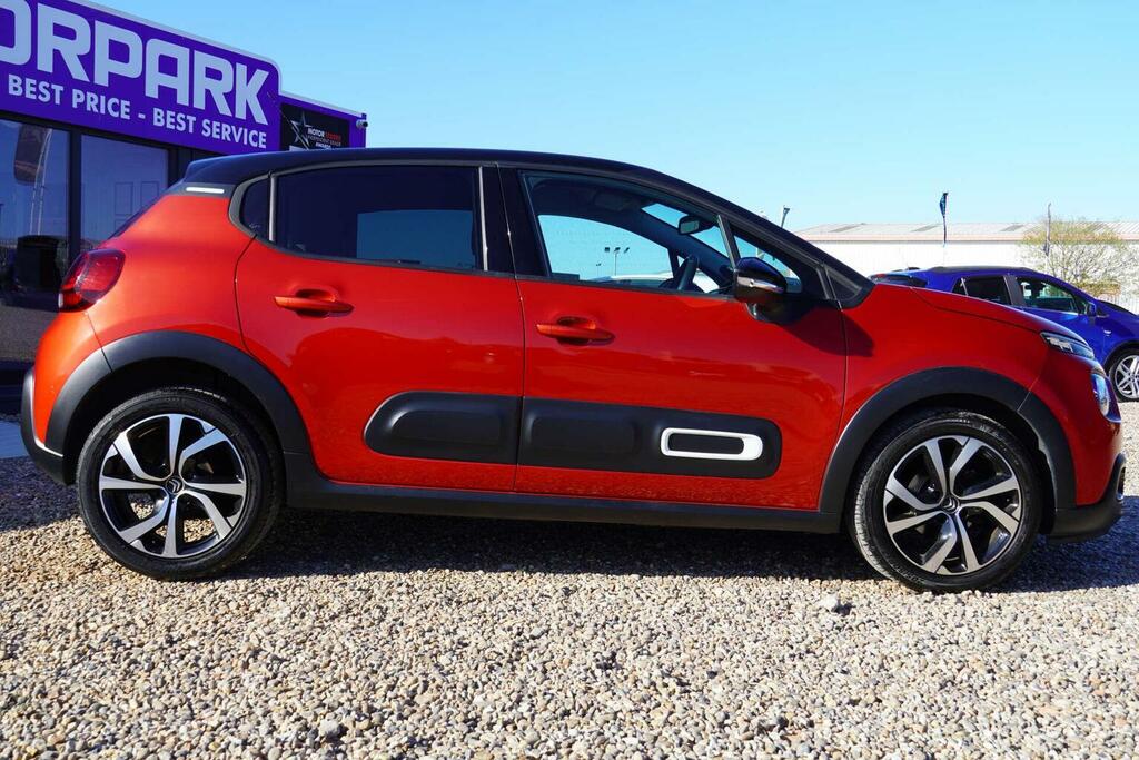 Citroen C3 1.2 Puretech Shine Plus Euro 6 Ss BT71JVC Red #4