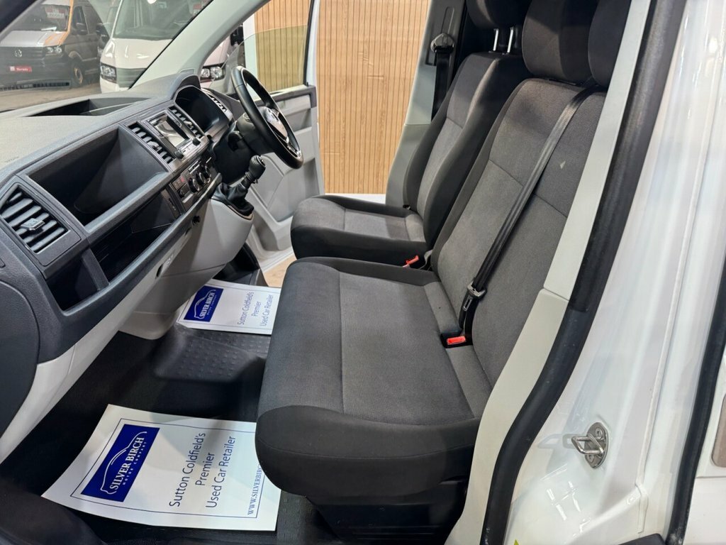 Volkswagen Transporter 2L Startline White #2