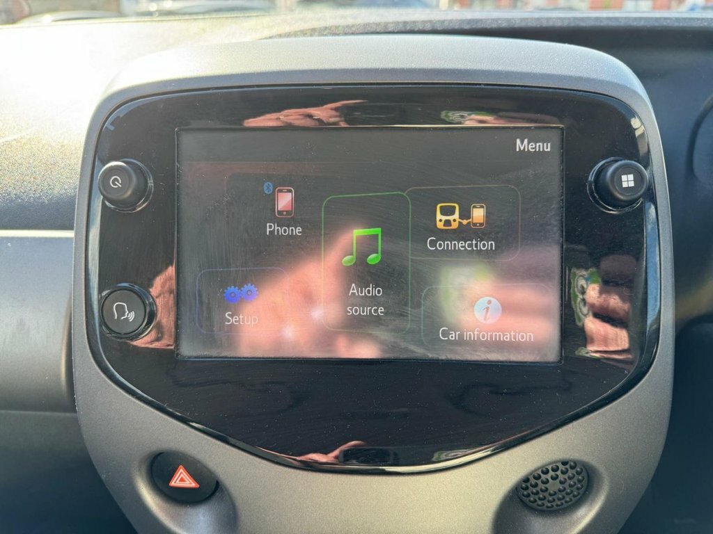 Toyota Aygo 1L X-trend SA69FZC Red #6