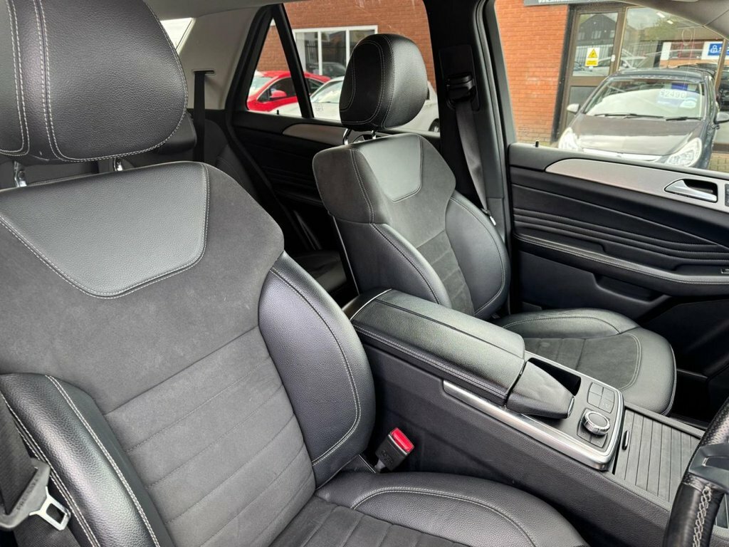Mercedes-Benz M Class 2.1L Amg Line SN65MMF Grey #4