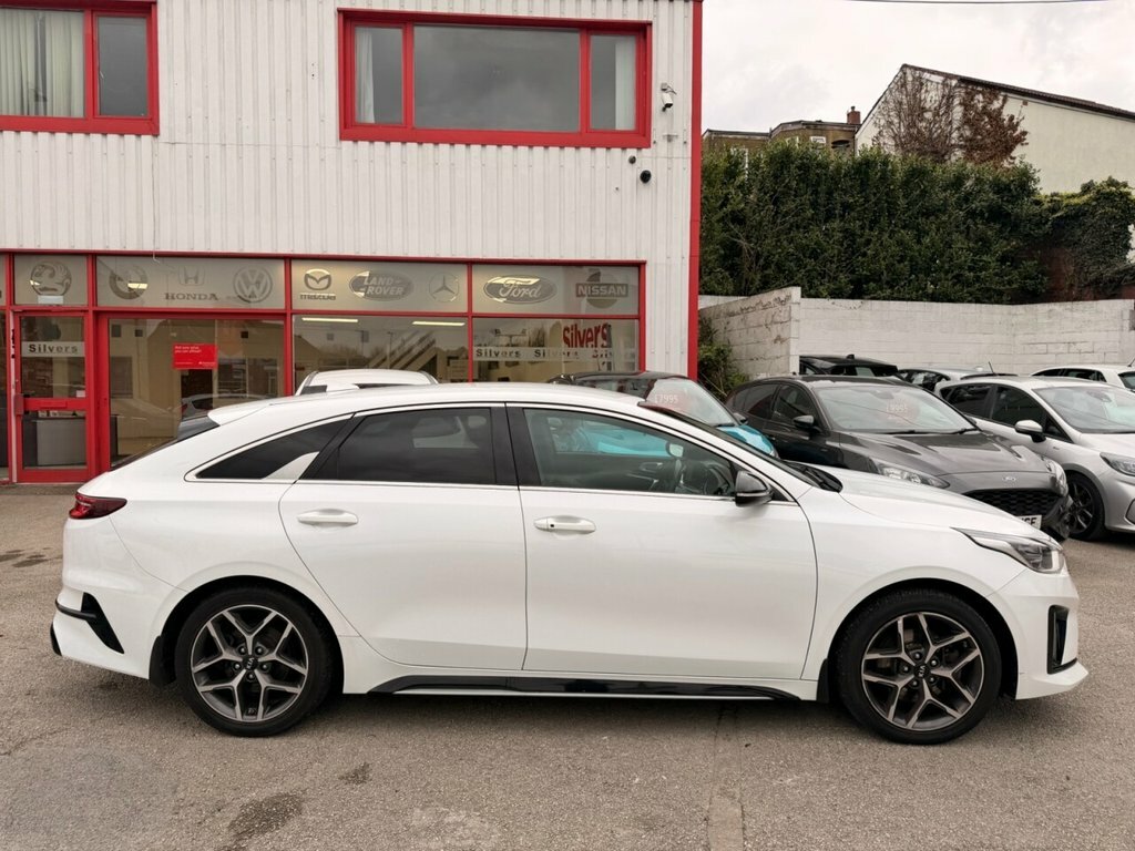 Kia Proceed 1.6L Gt-line VE68ZYV White #5