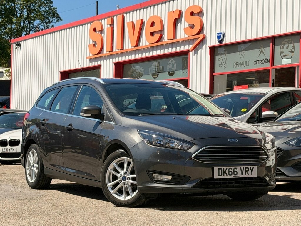 Ford Focus 1.5L Zetec Grey