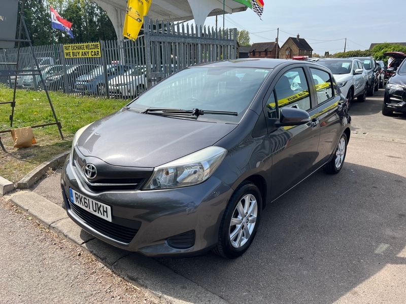 Toyota Yaris Vvt-i Tr Grey #4