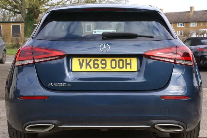 Mercedes-Benz A Class A200d Sport - 2019 69 VK69OOH Blue #6