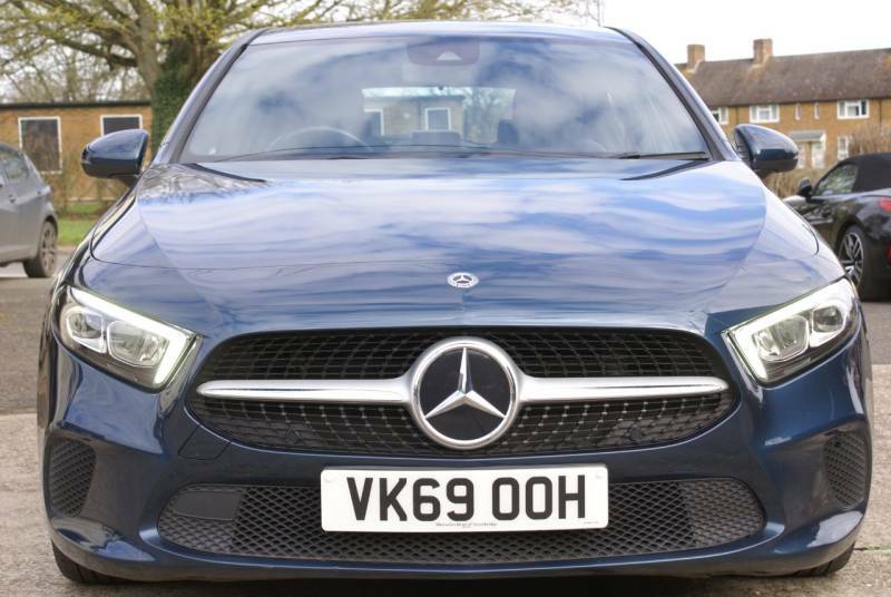 Mercedes-Benz A Class A200d Sport - 2019 69 VK69OOH Blue #5