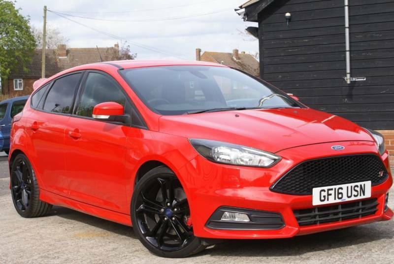 Ford Focus 2.0T Ecoboost St-2 - 2016 16 Red