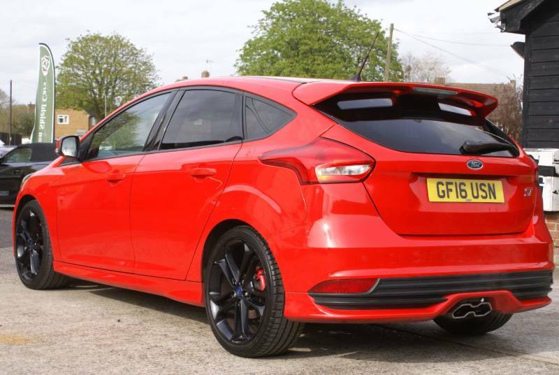 Ford Focus 2.0T Ecoboost St-2 - 2016 16 J3KBS Red #4