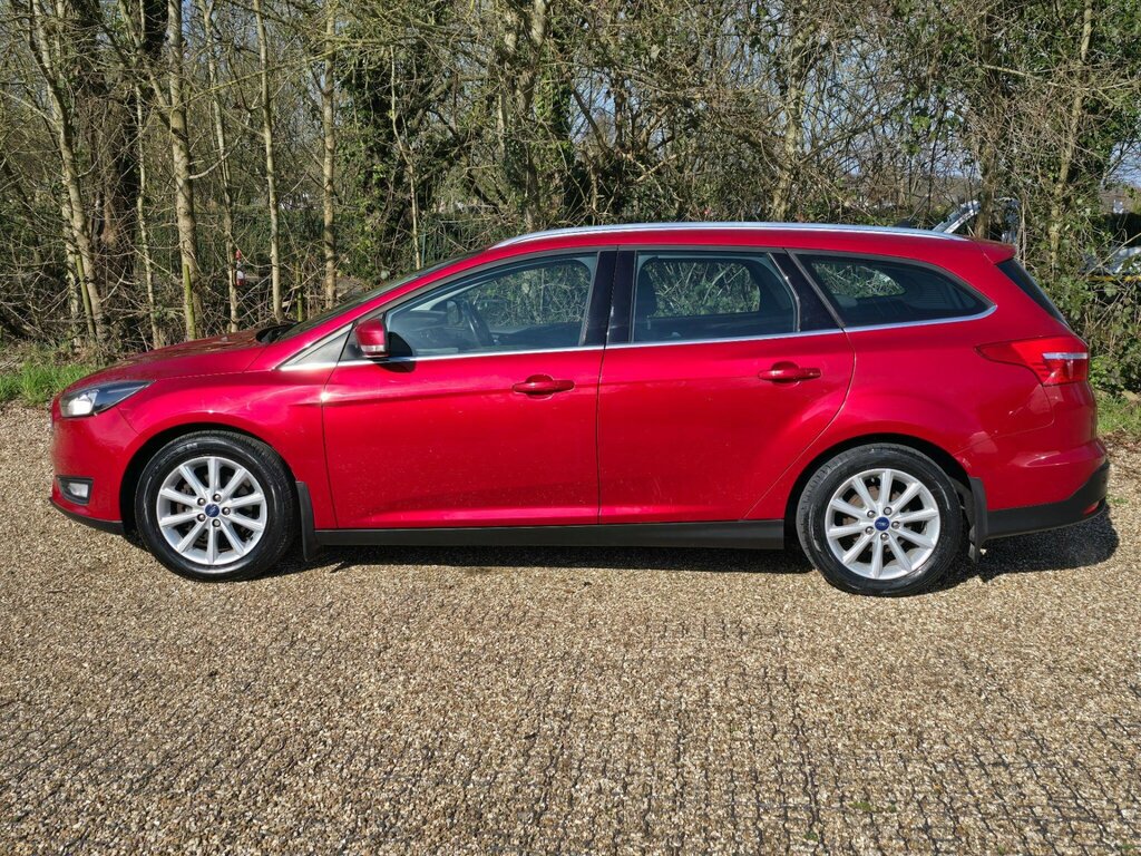 Ford Focus 1.0T Ecoboost Titanium Euro 6 Ss BD16NMK Red #6