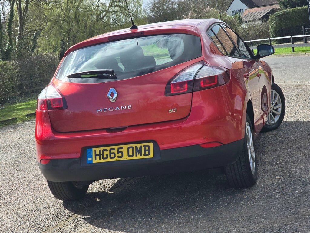 Renault Megane 1.5 Dci Dynamique Nav Euro 6 Ss Red #3