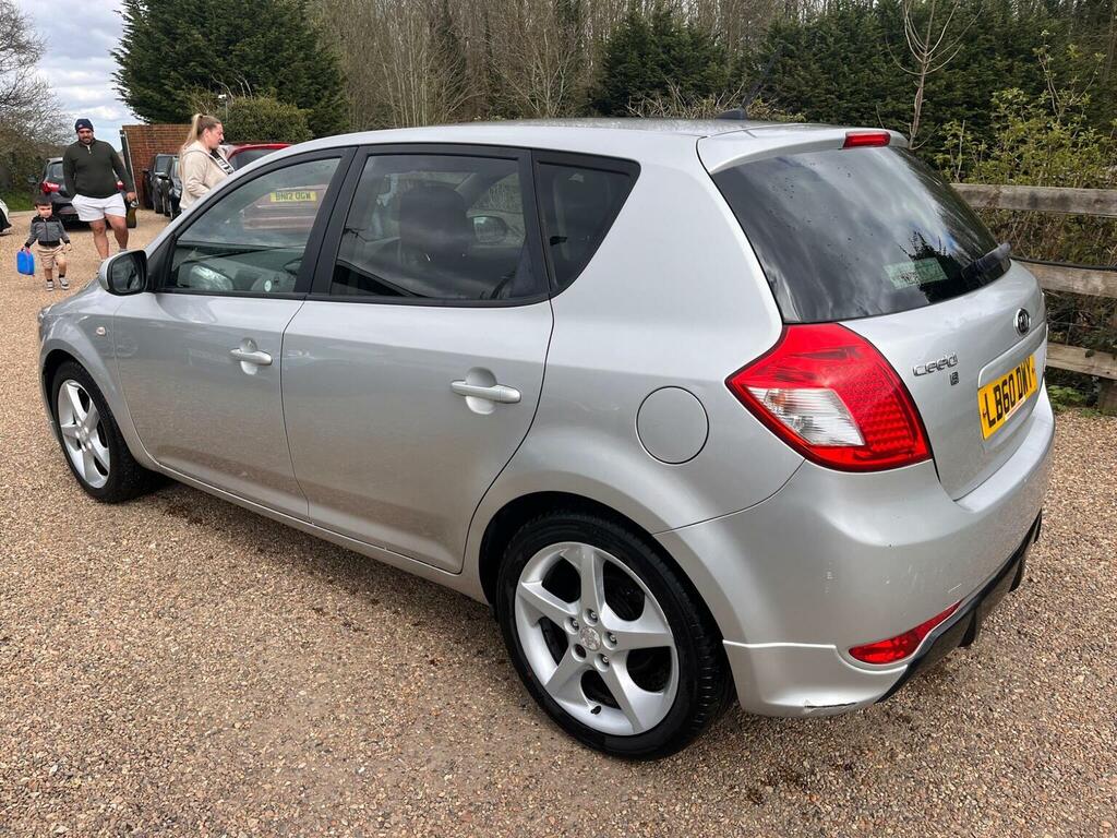 Kia Ceed Hatchback 1.6 Crdi 3 Euro 5 201060 LB60DWY Silver #4