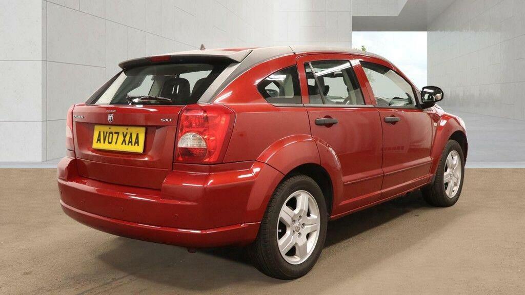 Dodge Caliber Hatchback 2.0 Sxt Cvt 200707 Red #4