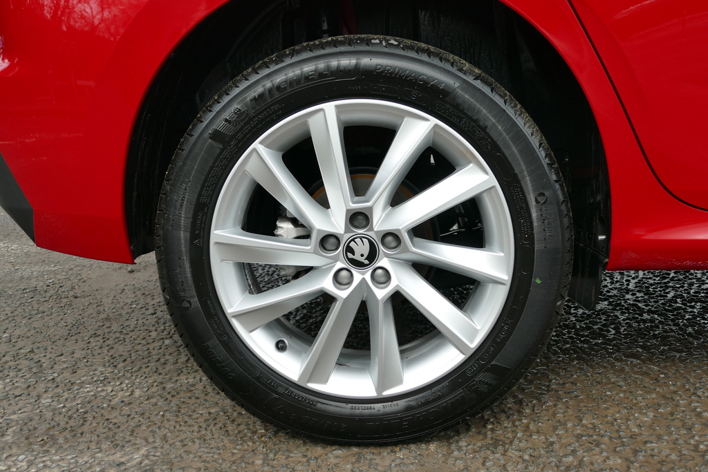 Skoda Kamiq 1.5 Tsi Se Edition Dsg 150 Ps Red #5
