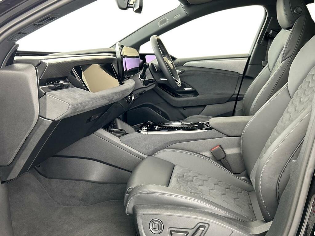 Audi A6 Avant Avant Launch Edition E-tron Performance 27000 Kw CP74NTO Black #3