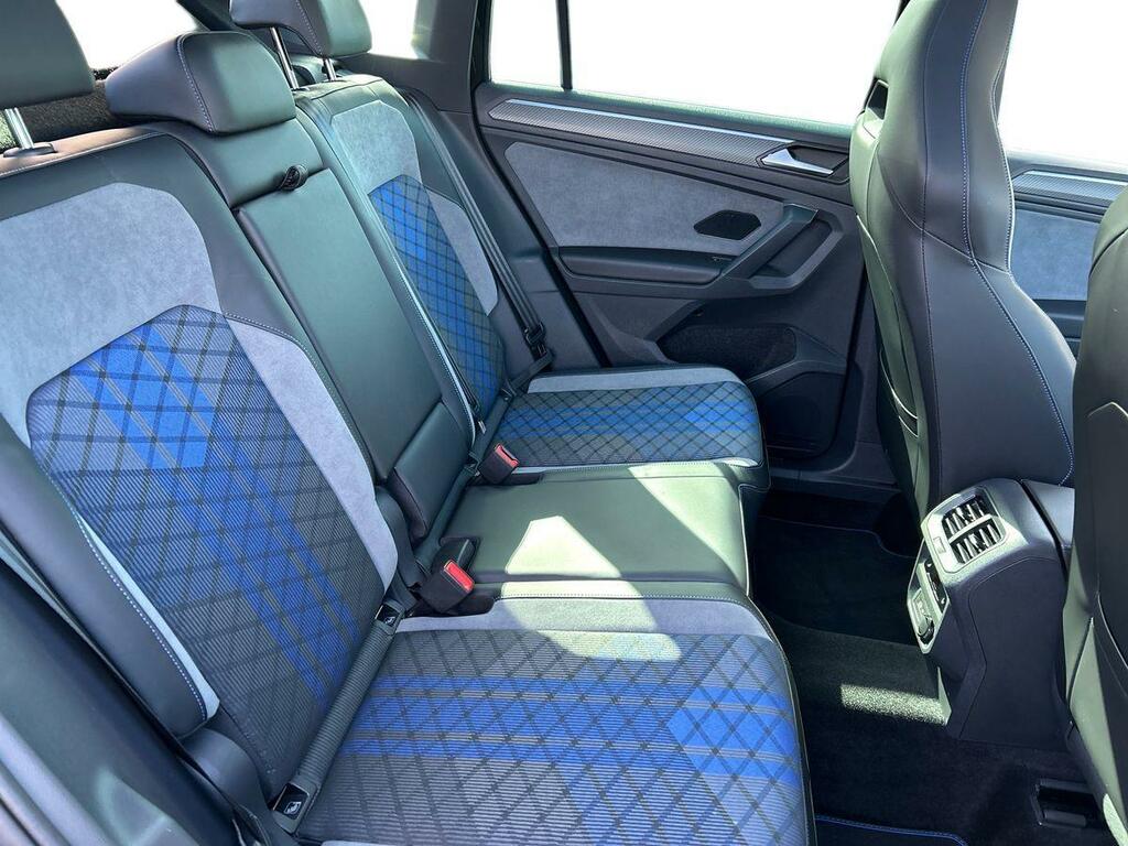 Volkswagen Tiguan 2.0 Tsi R Dsg 4Motion Euro 6 Ss CU23TVM Black #4