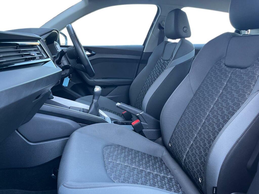 Audi A1 Sport 30 Tfsi 110 Ps 6-Speed CV23TOJ Black #3
