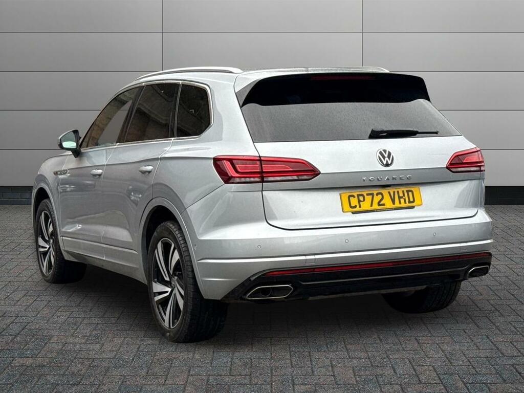 Volkswagen Touareg 3.0 Tdi V6 R-line Tech Tiptronic 4Motion Euro 6 S CP72VHD Silver #2