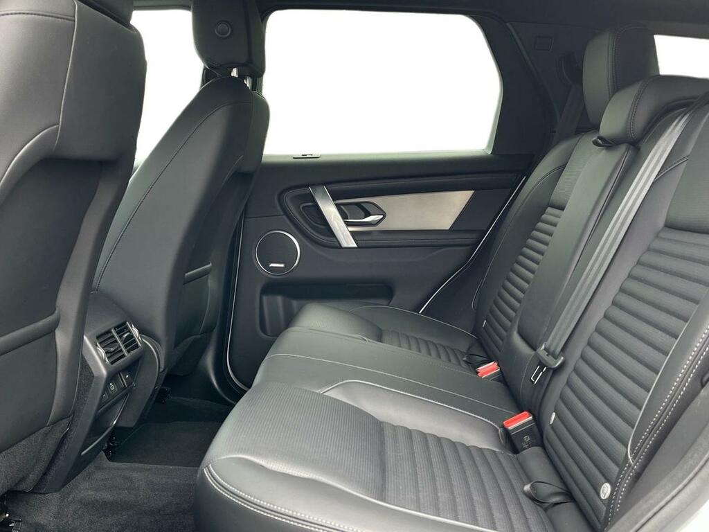 Land Rover Discovery Sport 2.0 D200 Dynamic Se DN74GXU White #4
