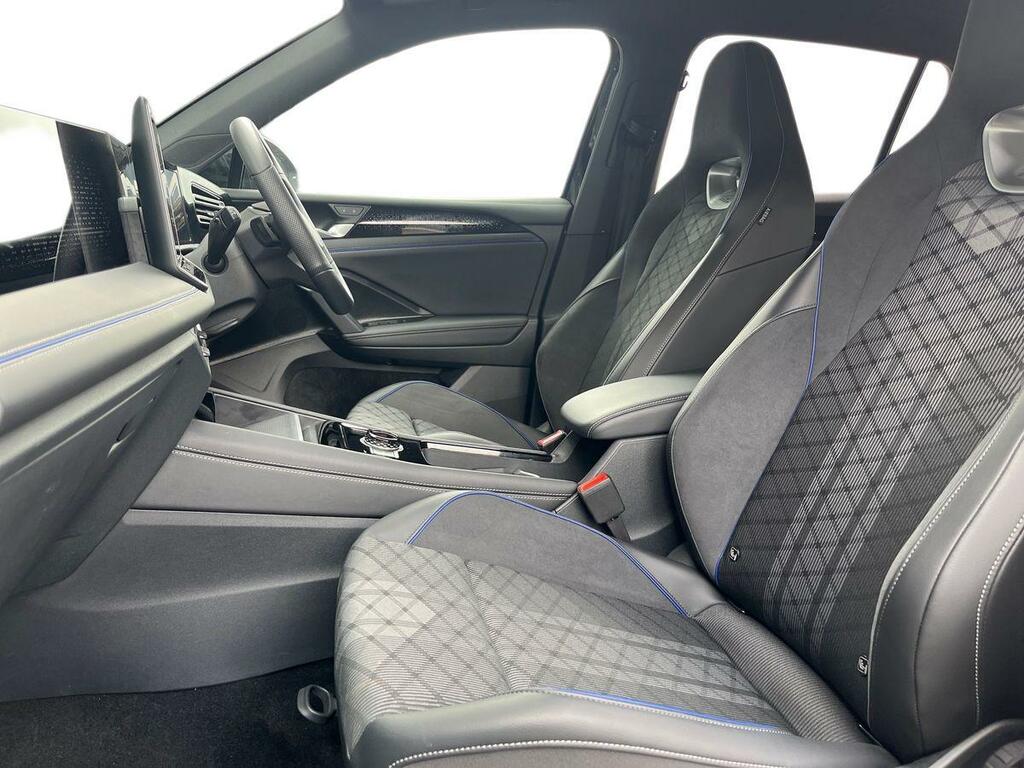 Volkswagen Tiguan 2.0 Tdi R-line Dsg Euro 6 Ss KO25HZA Black #3