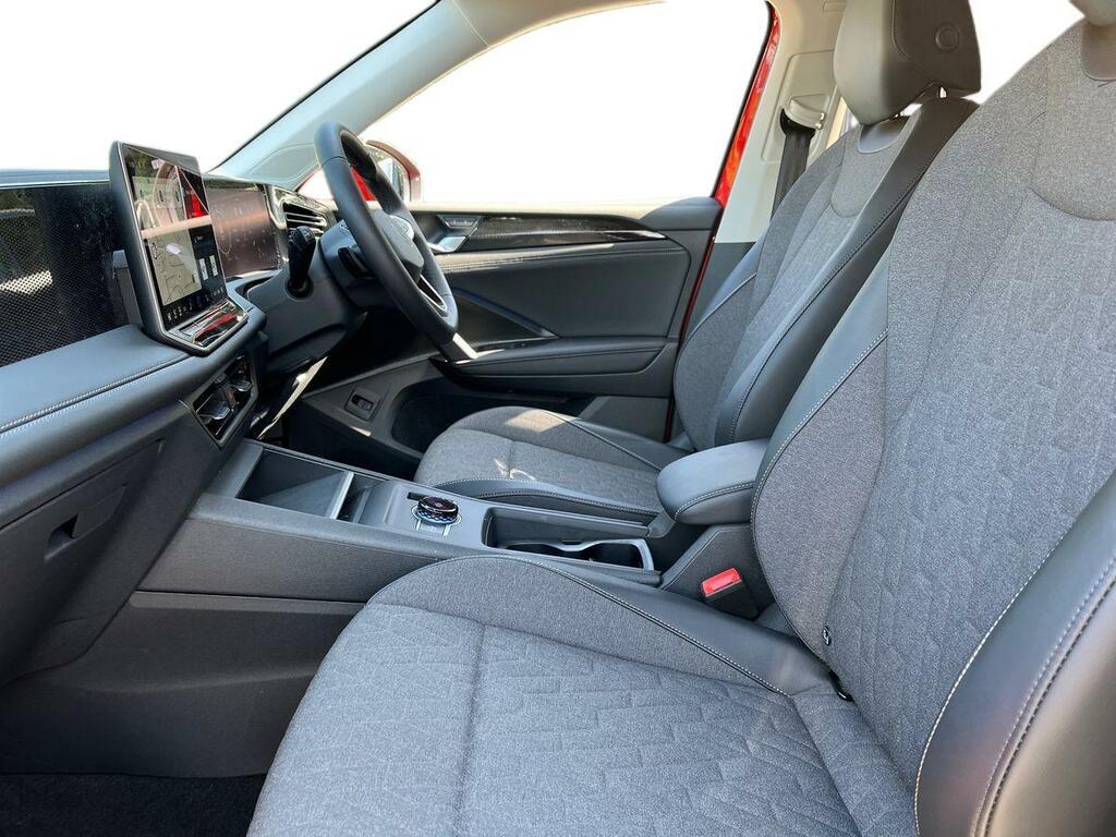 Volkswagen Tiguan 1.5 Etsi Mhev Match Dsg Euro 6 Ss CP75GDZ Red #3