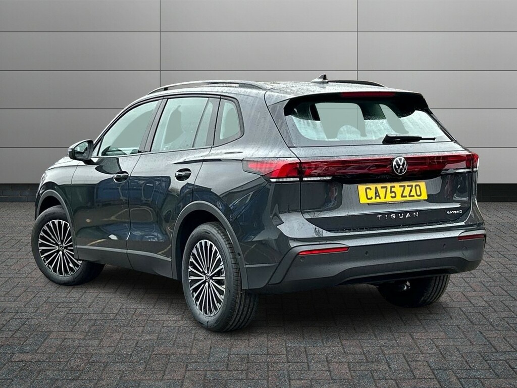Volkswagen Tiguan 1.5 Etsi Mhev Life Dsg Euro 6 Ss CA75ZZO Grey #2