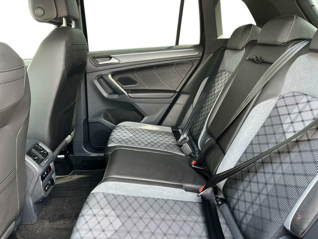 Volkswagen Tiguan 1.5 Tsi Black Edition Dsg Euro 6 Ss CP73YAU Black #4