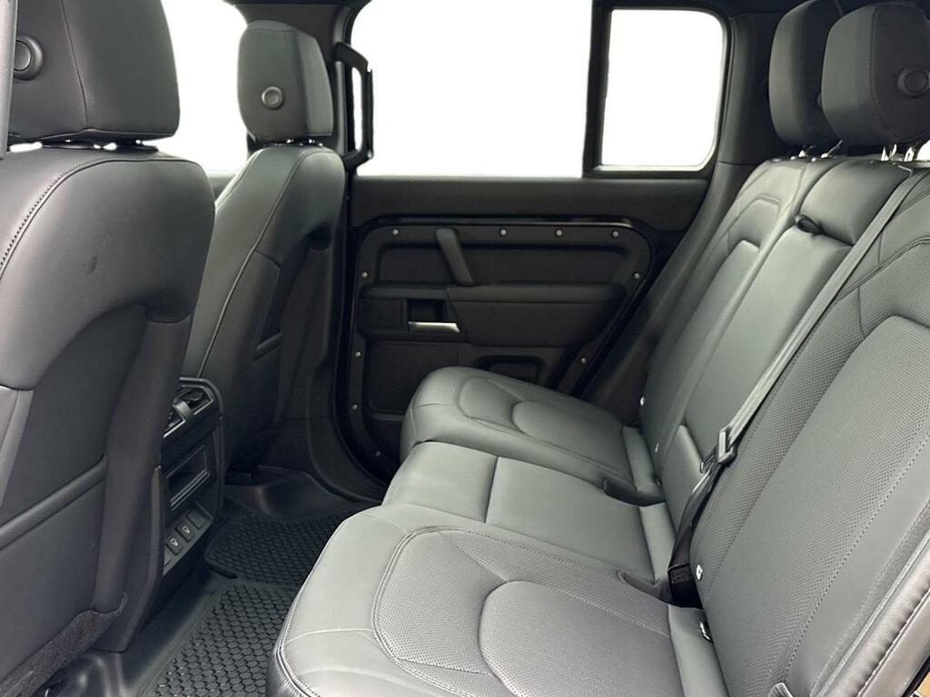 Land Rover Defender 110 3.0 D250 Mhev X-dynamic Se 4Wd Euro 6 Ss 5 CN74WCC Black #4