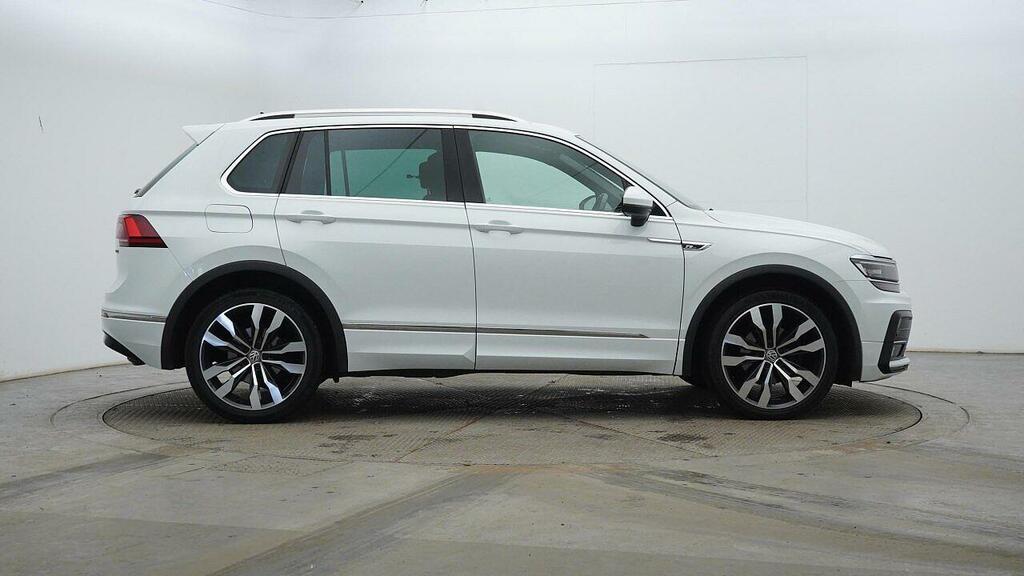 Volkswagen Tiguan 2.0 Tdi R-line Dsg 4Motion Euro 6 Ss DC18ODT White #4