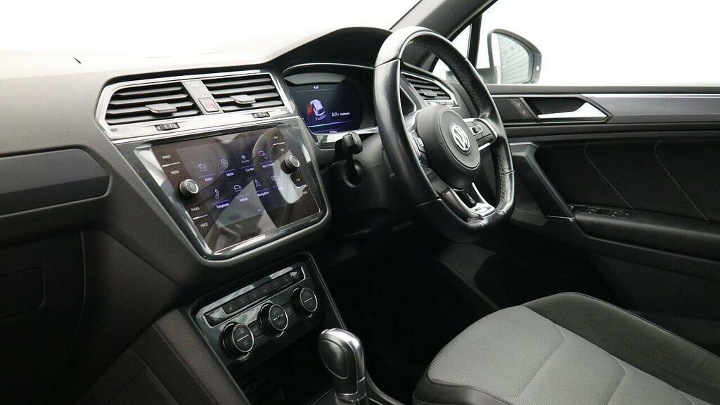 Volkswagen Tiguan 2.0 Tdi R-line Dsg 4Motion Euro 6 Ss DC18ODT White #2