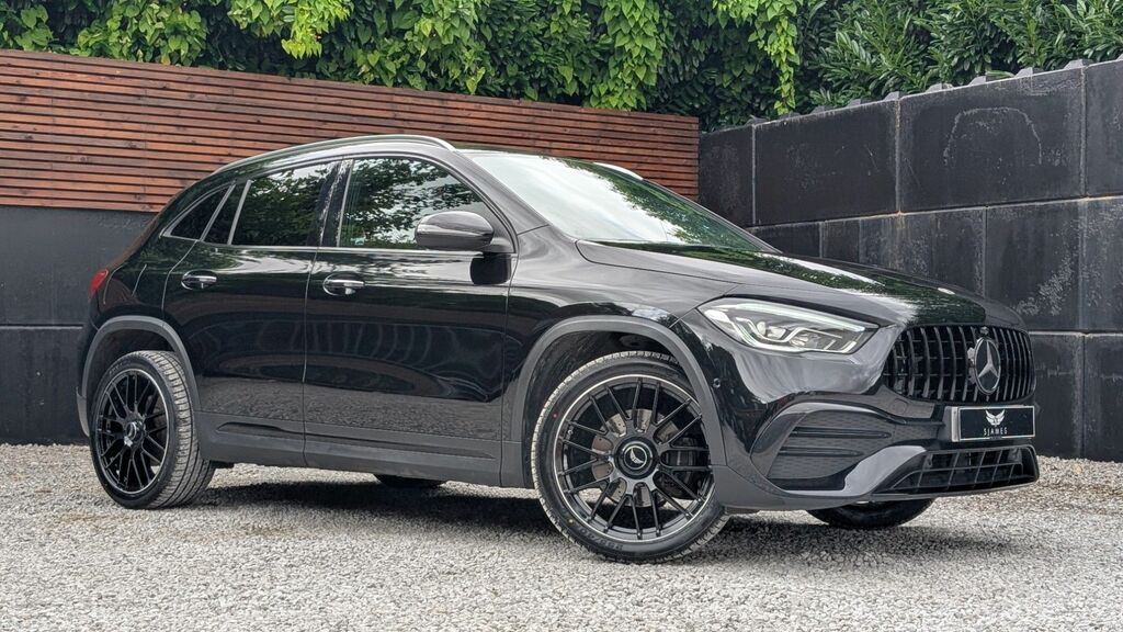 Mercedes-Benz GLA Class 2021 2.0 Gla200d Amg Line Premium Suv KT70KNN Black #4