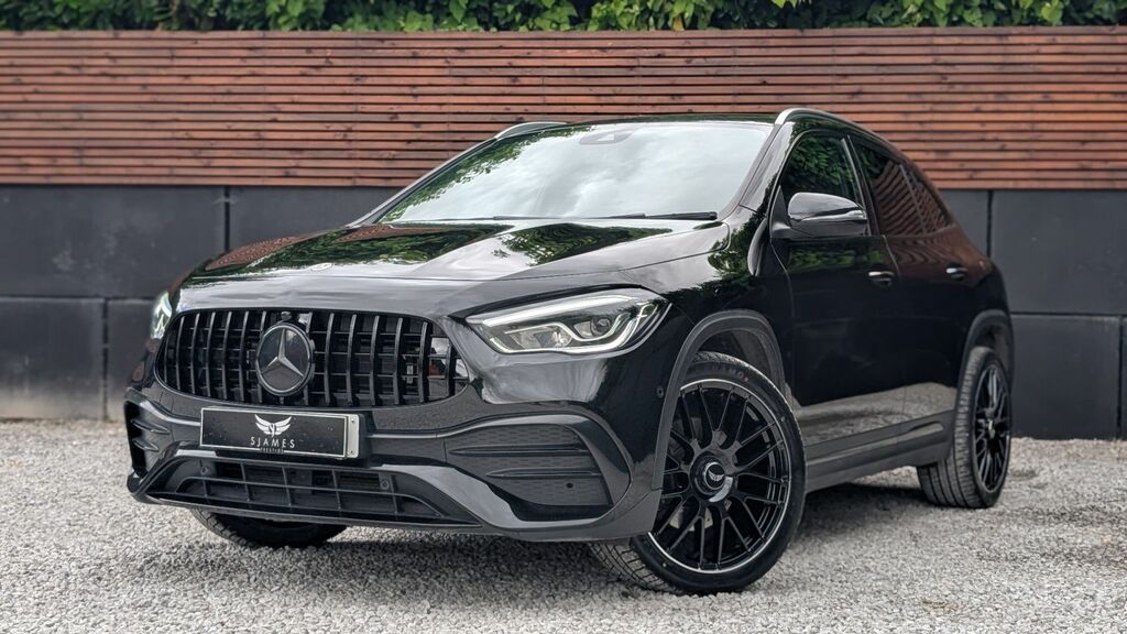 Mercedes-Benz GLA Class 2021 2.0 Gla200d Amg Line Premium Suv Black