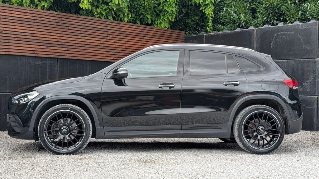 Mercedes-Benz GLA Class 2021 2.0 Gla200d Amg Line Premium Suv KT70KNN Black #5