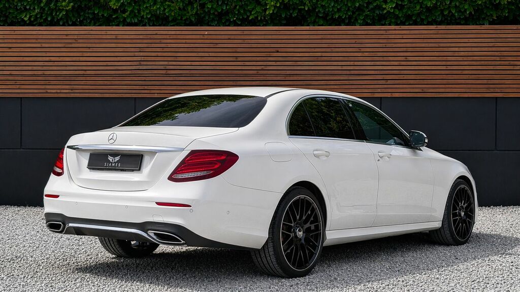 Mercedes-Benz E Class 2019 2.0 E220d Amg Line Edition Premium Saloon 4 WF69KZV White #6