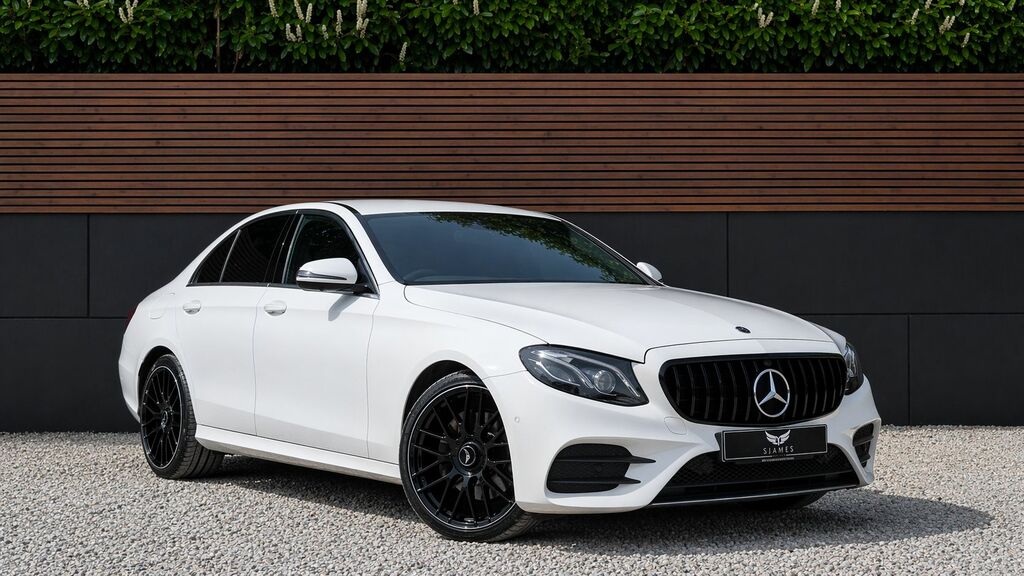 Mercedes-Benz E Class 2019 2.0 E220d Amg Line Edition Premium Saloon 4 WF69KZV White #3