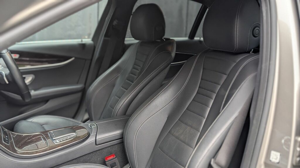 Mercedes-Benz E Class 2022 2.0 E300de 13.5Kwh Amg Line Edition Saloon WA22VOJ Silver #5