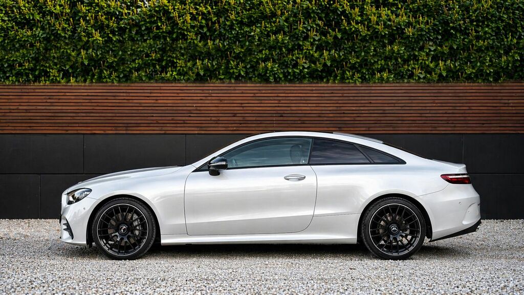 Mercedes-Benz E Class 2021 2.0 E220d Amg Line Premium Plus Coupe D YF70BKL White #5